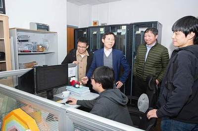 智慧防疫新突破 上海交大團隊為騰訊健康碼開發人臉識別技術，榮獲上海科技進步特等獎